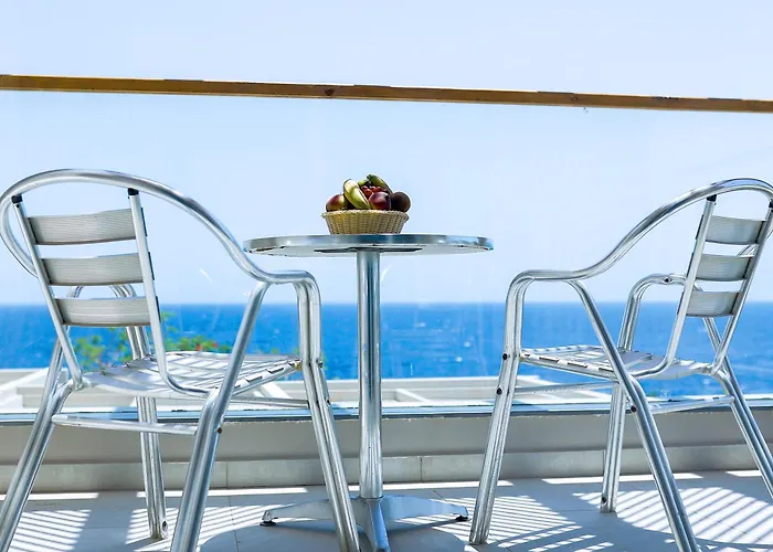Amphoras Blu Ultra (adults Only)